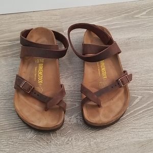 Yara Birkenstocks
